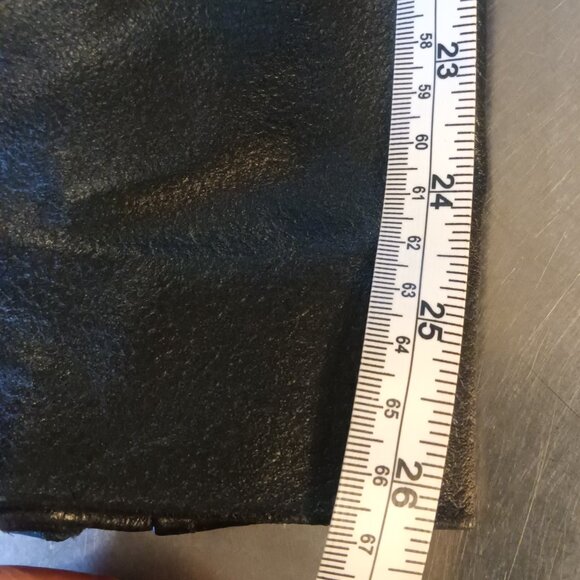 Mens Black Leather Motorcycle Jacket, Heavy, Lined Very Good! - Picture 9 of 10